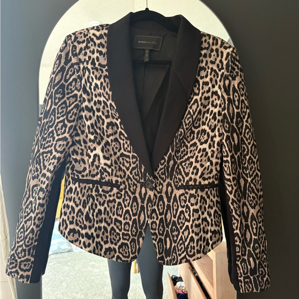 BCBGMaxAzria women’s black animal print